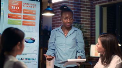 Captivating Your Audience: How to Start a Presentation